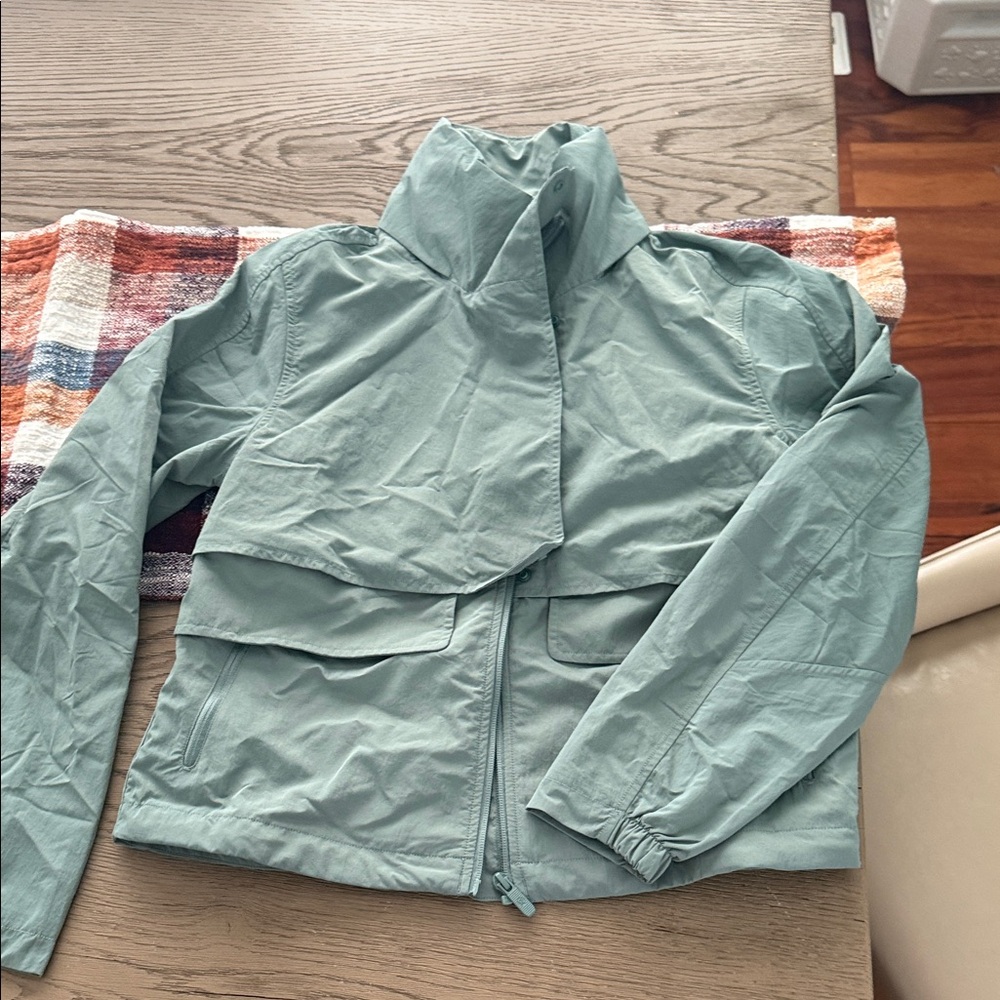 lululemon Always Effortless Women's Green Jacket